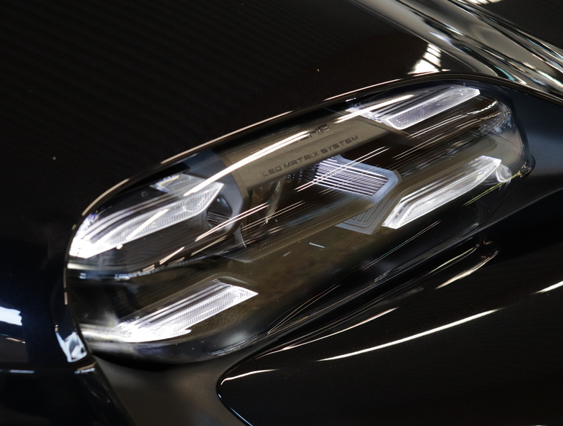 Porsche Taycan vaihtoauto