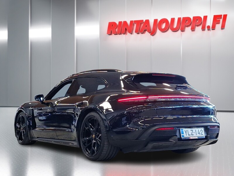 Porsche Taycan vaihtoauto
