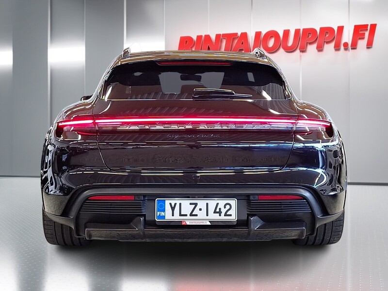 Porsche Taycan vaihtoauto