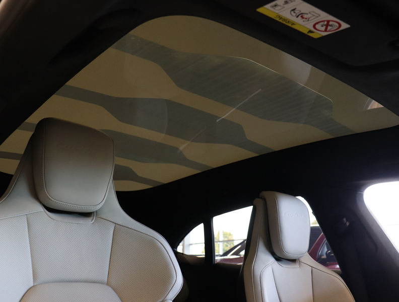 Porsche Taycan vaihtoauto