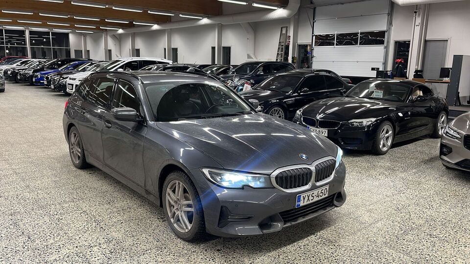 BMW 330 vaihtoauto