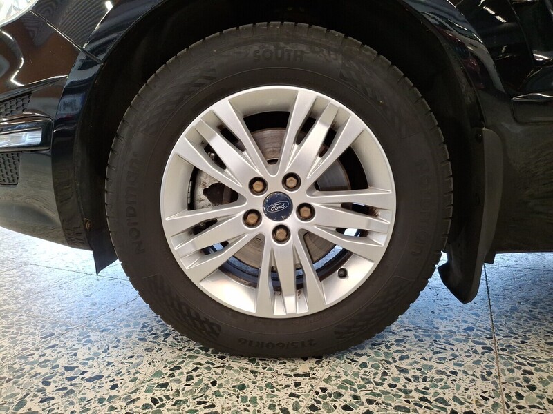 Ford S-MAX vaihtoauto