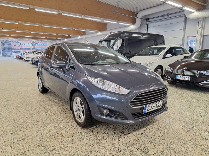 Ford Fiesta vaihtoauto
