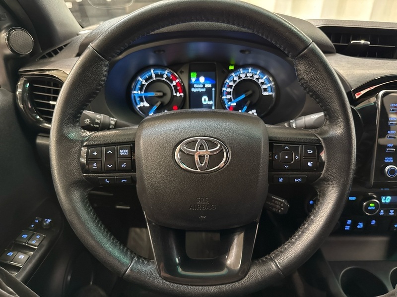 Toyota Hilux vaihtoauto