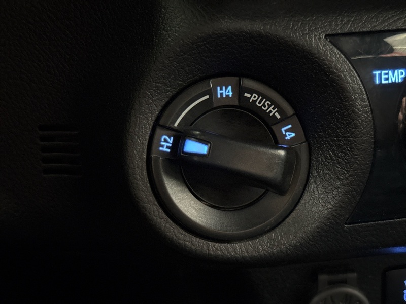 Toyota Hilux vaihtoauto