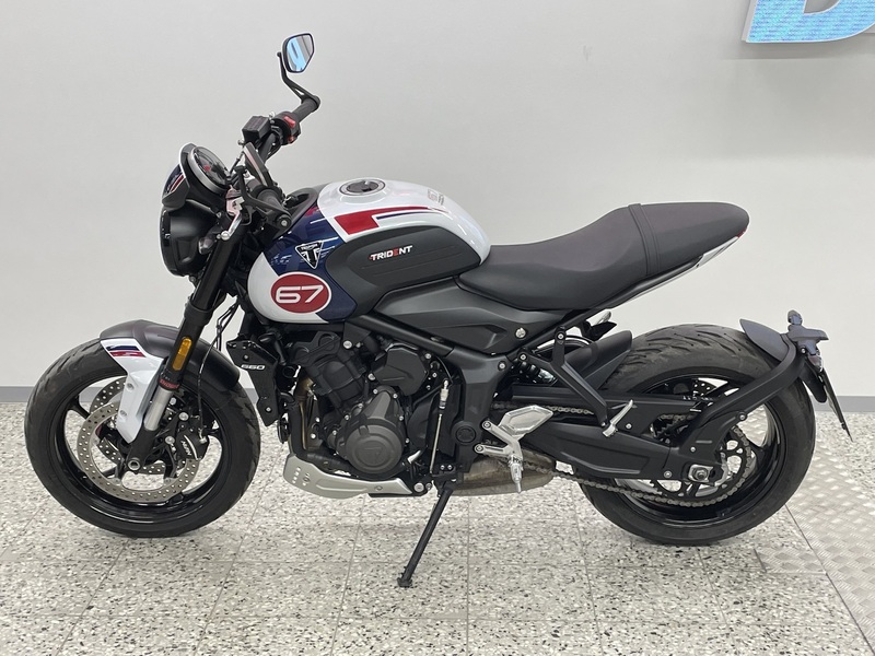 Triumph TR vaihtoauto