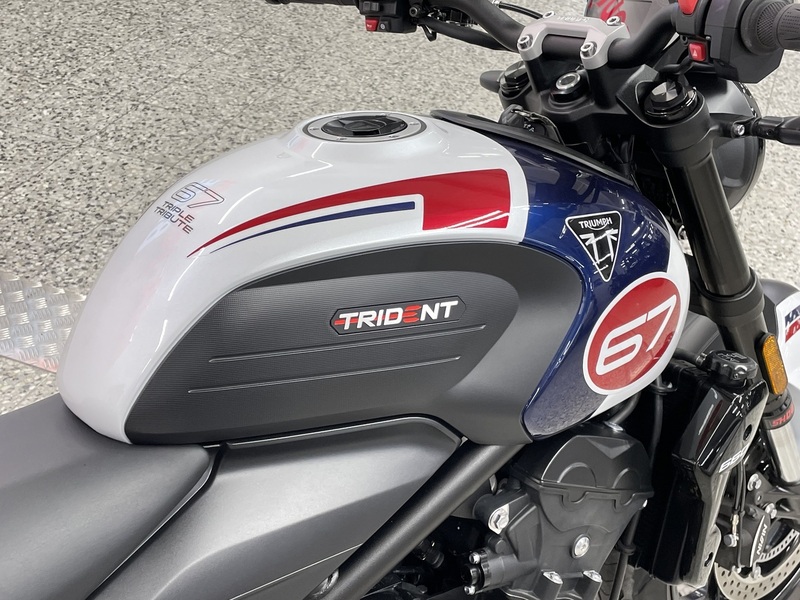 Triumph TR vaihtoauto