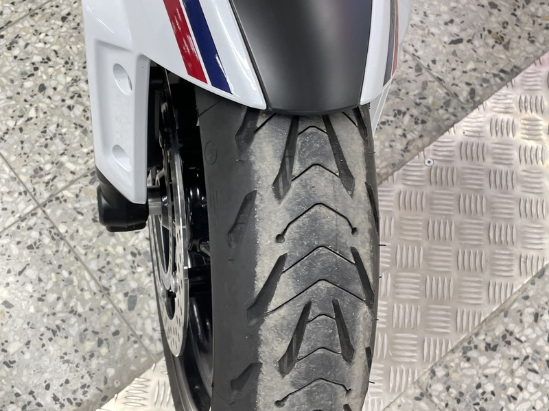 Triumph TR vaihtoauto