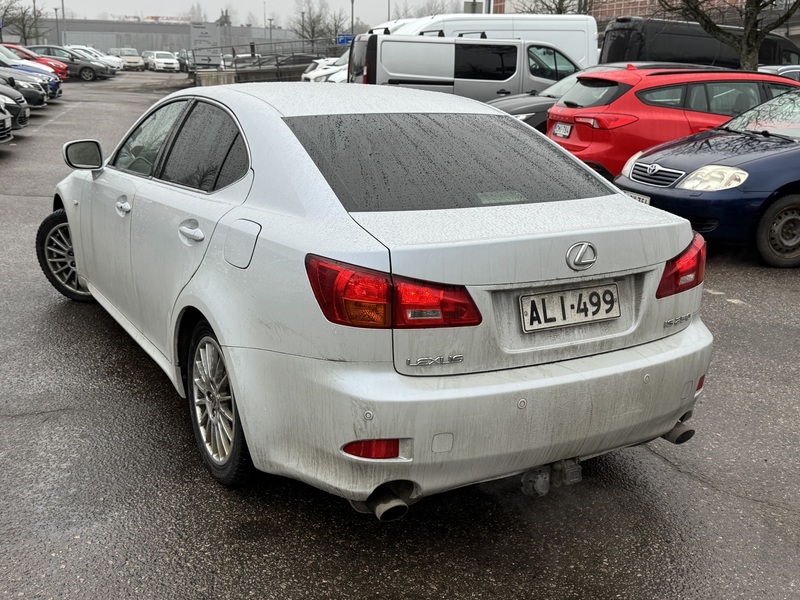 Lexus IS vaihtoauto
