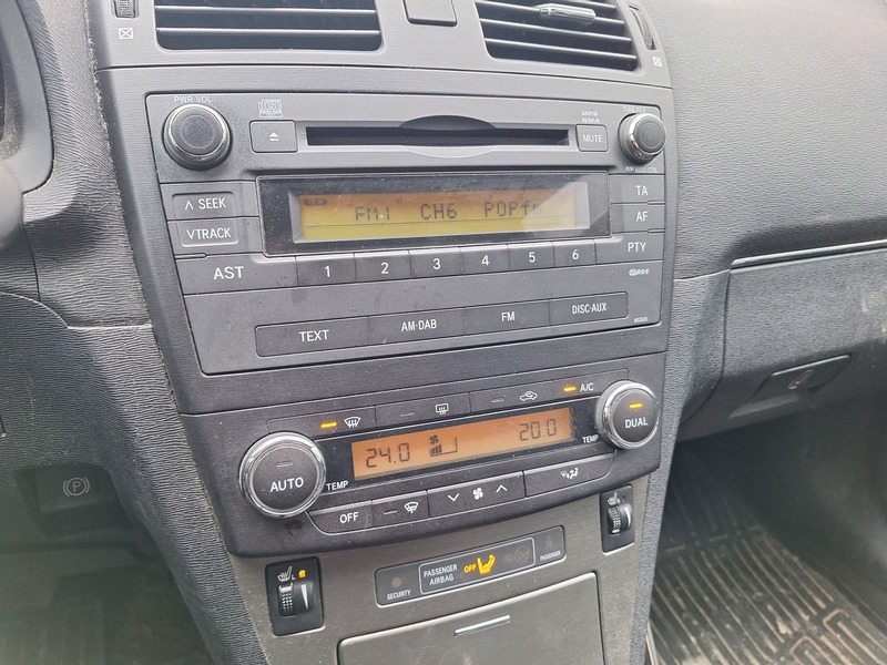 Toyota Avensis vaihtoauto