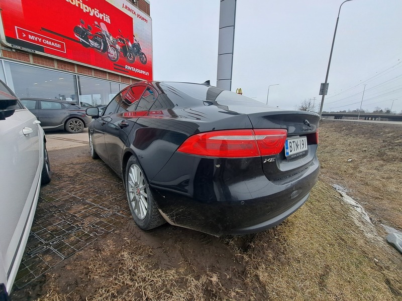 Jaguar XE vaihtoauto