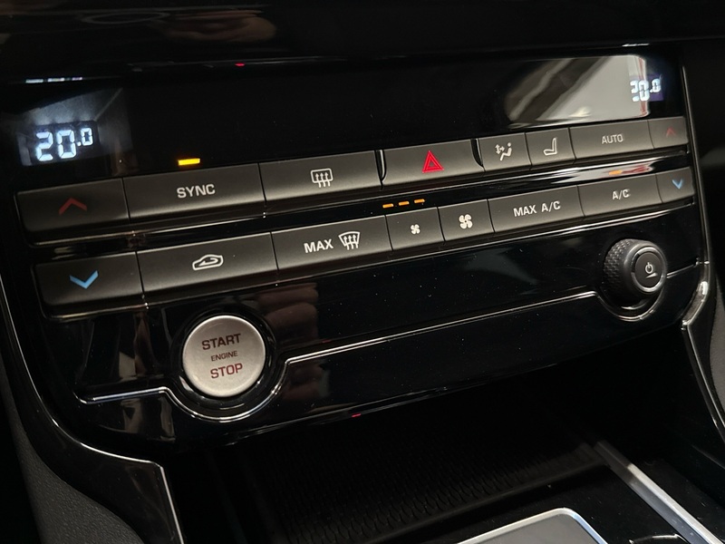 Jaguar XE vaihtoauto