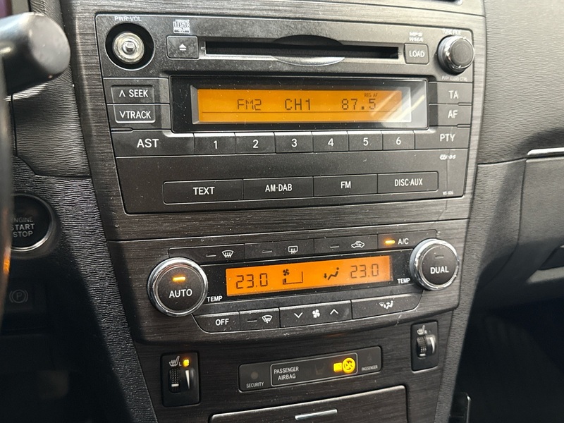 Toyota Avensis vaihtoauto