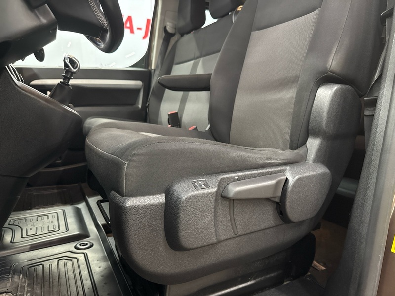 Toyota Proace Verso vaihtoauto
