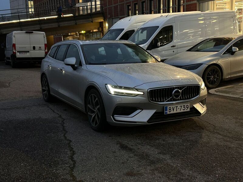 Volvo V60 vaihtoauto