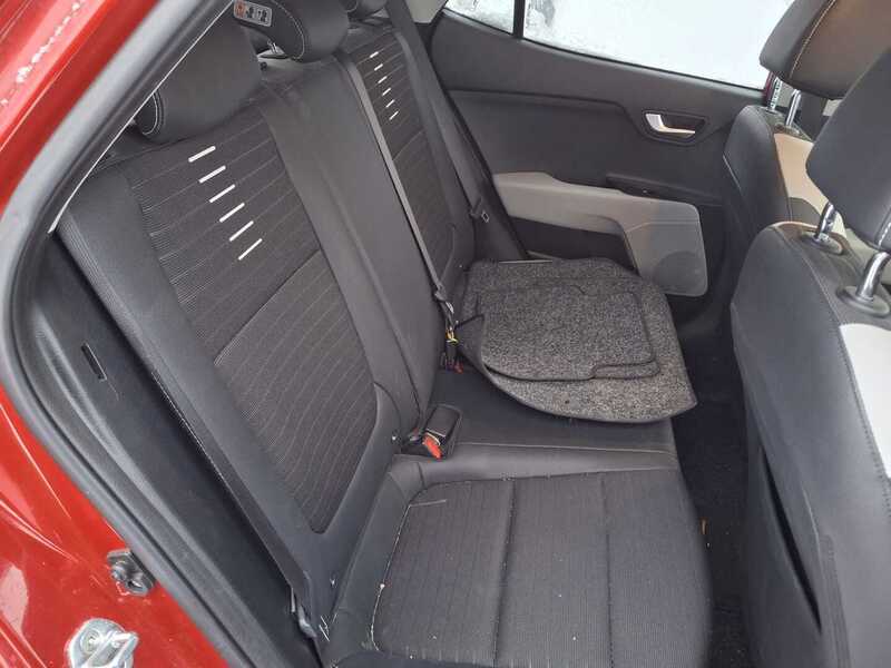 Kia Stonic vaihtoauto