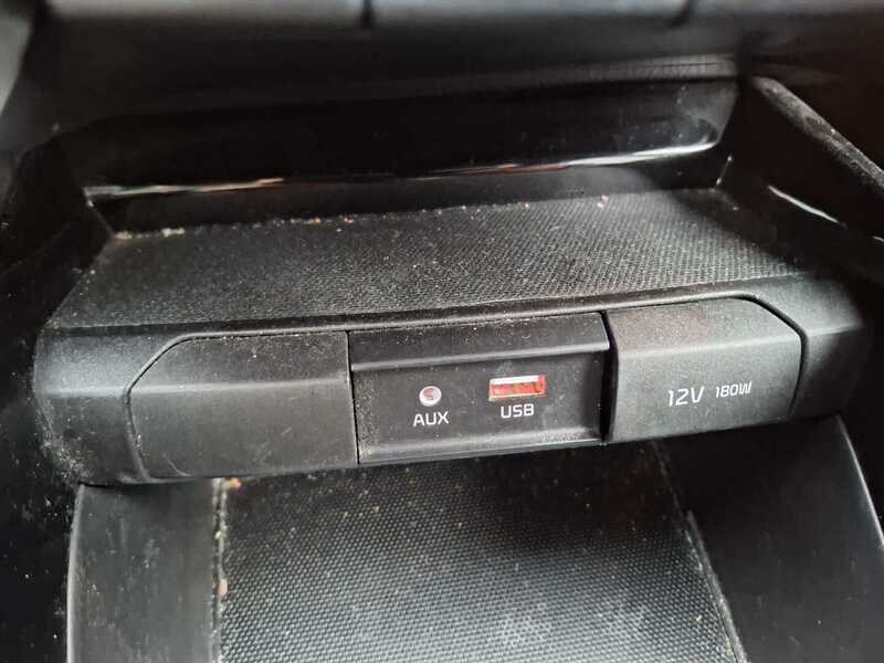 Kia Stonic vaihtoauto