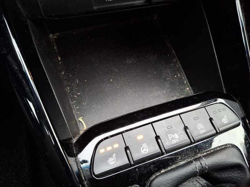 Kia Stonic vaihtoauto