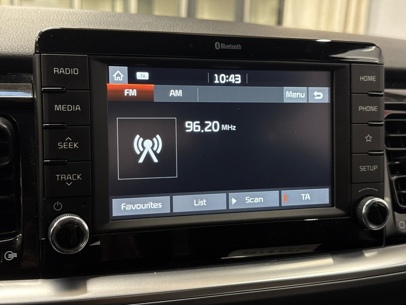 Kia Stonic vaihtoauto