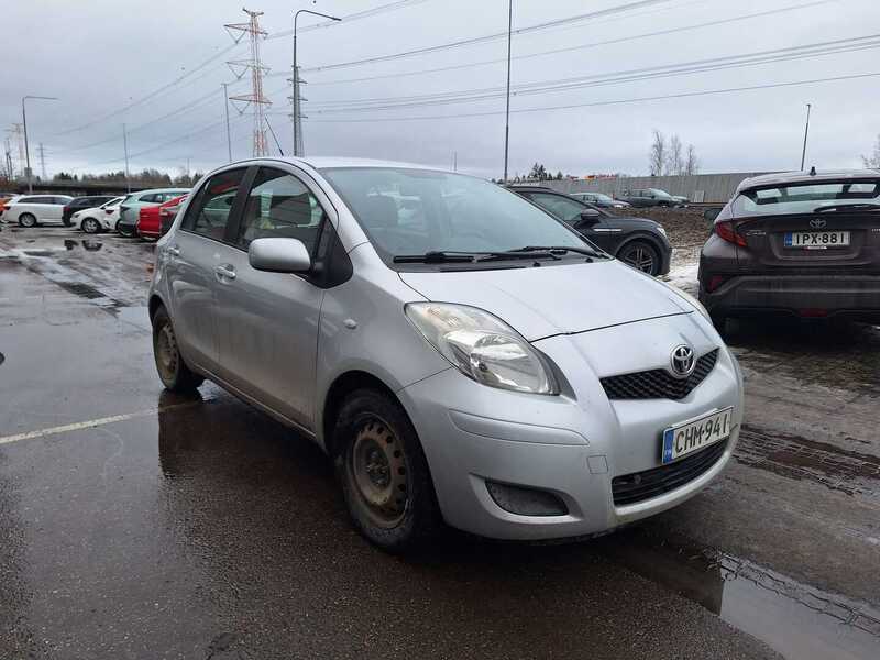 Toyota Yaris vaihtoauto