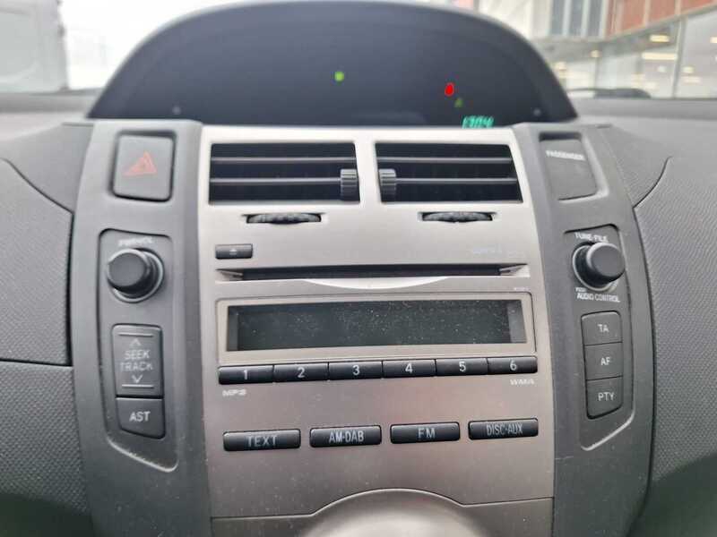 Toyota Yaris vaihtoauto