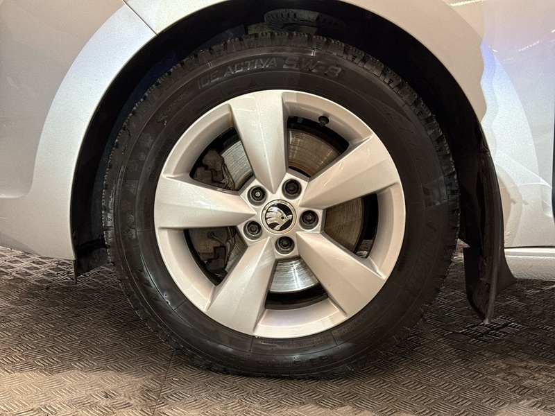 Skoda Rapid vaihtoauto