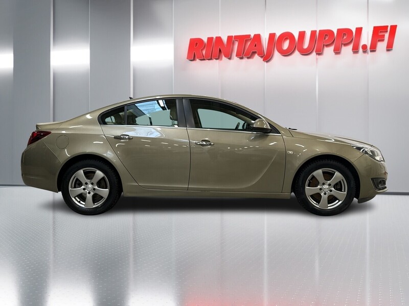 Opel Insignia vaihtoauto