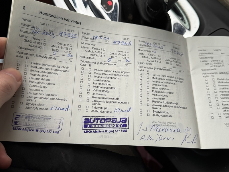 Opel Insignia vaihtoauto