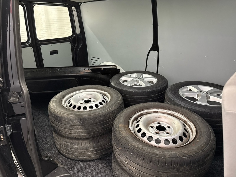 Volkswagen Transporter vaihtoauto