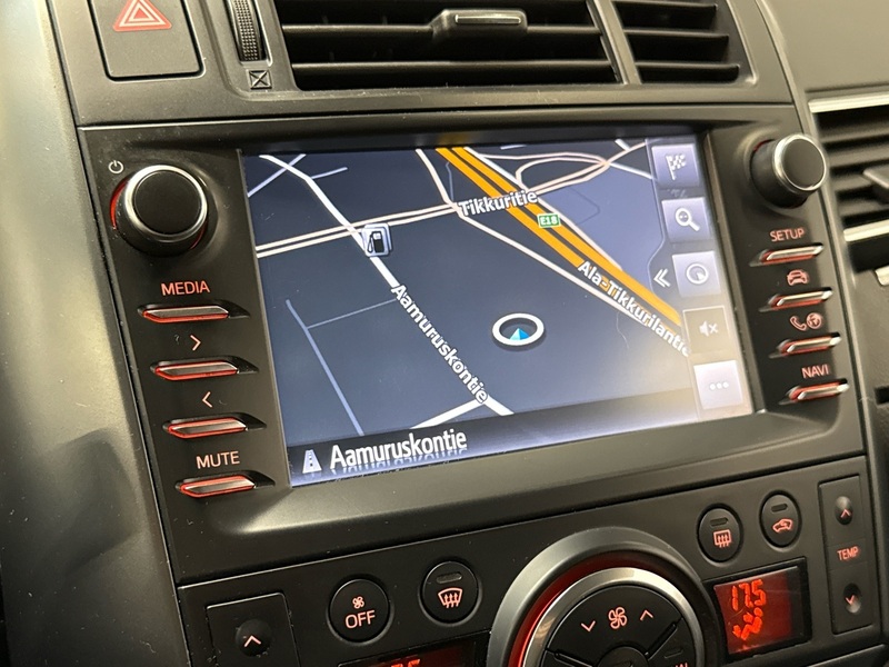 Toyota Verso vaihtoauto