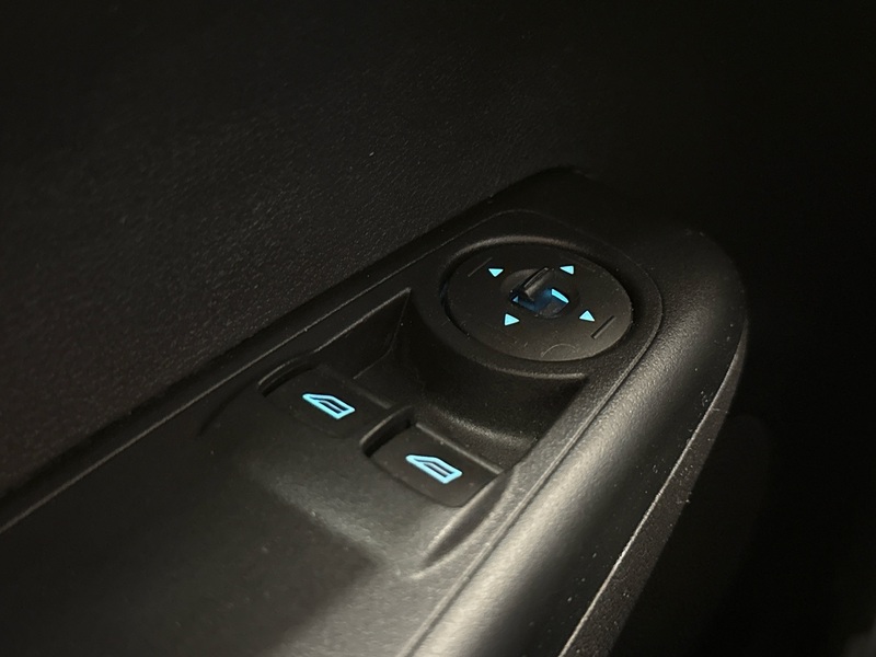 Ford Transit Courier vaihtoauto