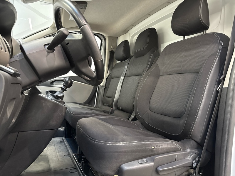 Nissan NV300 vaihtoauto