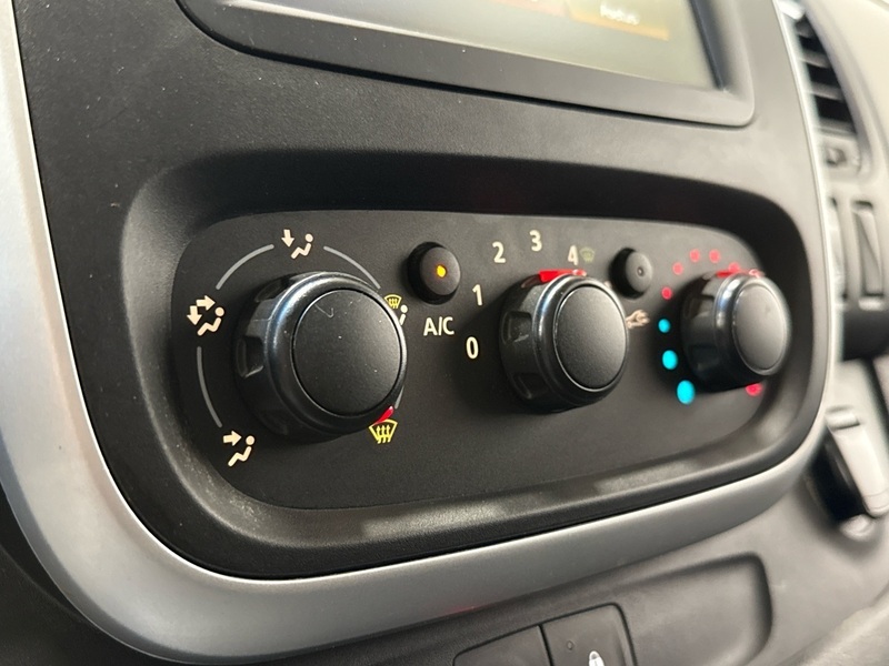 Nissan NV300 vaihtoauto