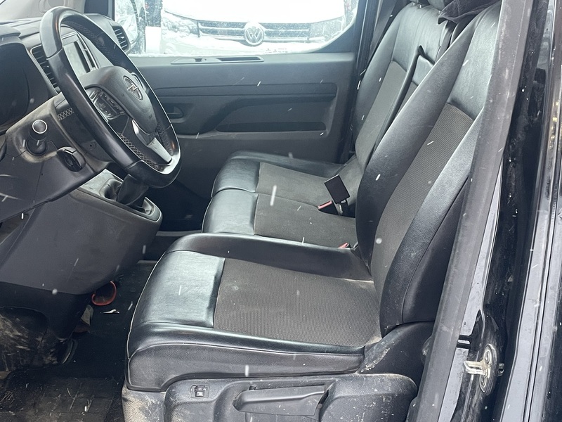 Opel Vivaro vaihtoauto