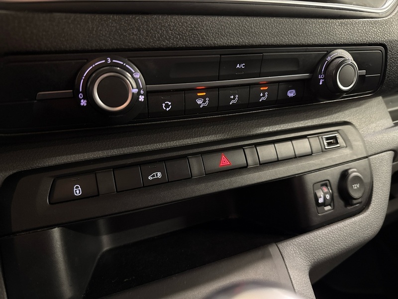 Opel Vivaro vaihtoauto