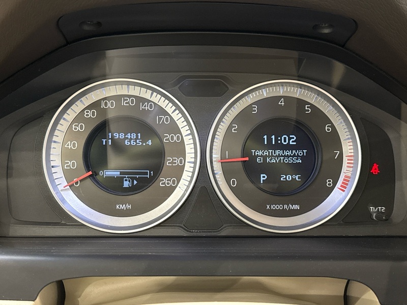 Volvo V70 vaihtoauto