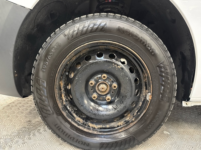 Nissan NV250 vaihtoauto