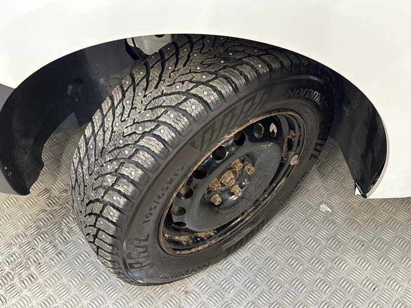 Nissan NV250 vaihtoauto