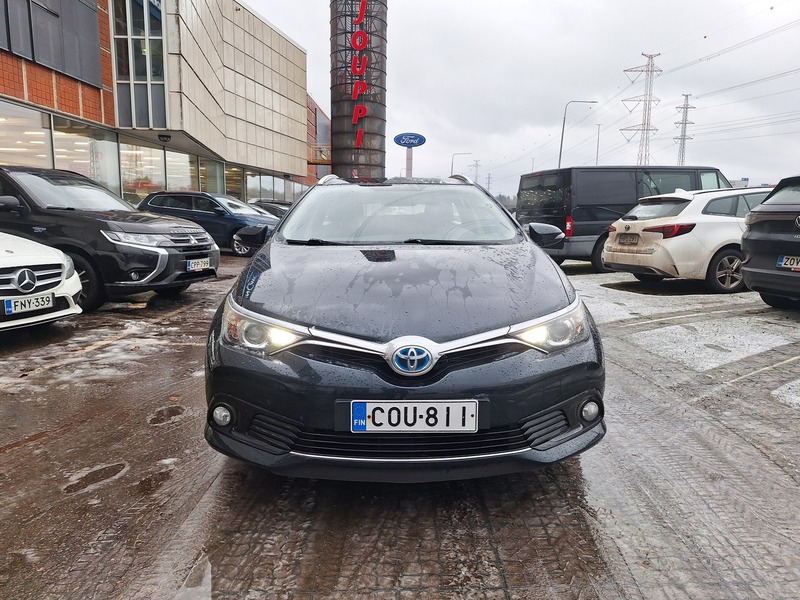 Toyota Auris vaihtoauto