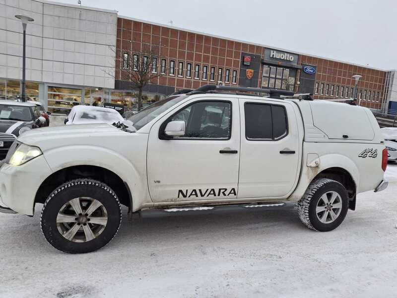 Nissan Navara vaihtoauto