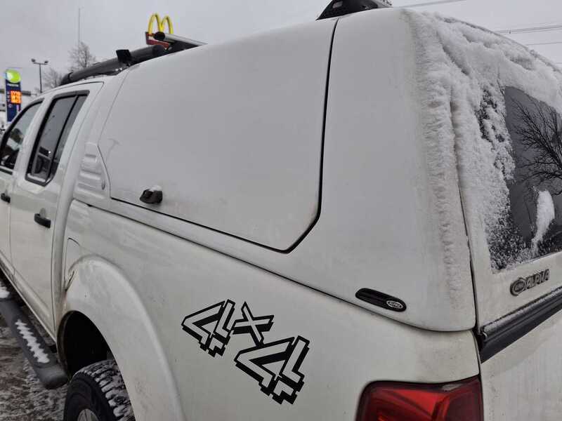 Nissan Navara vaihtoauto