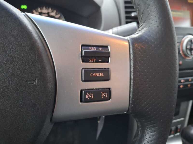 Nissan Navara vaihtoauto