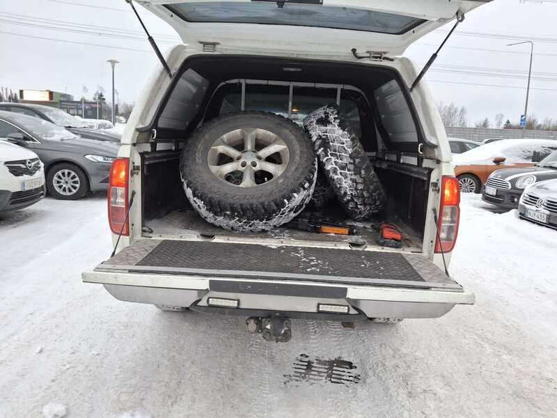 Nissan Navara vaihtoauto