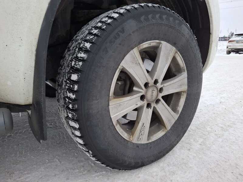 Nissan Navara vaihtoauto