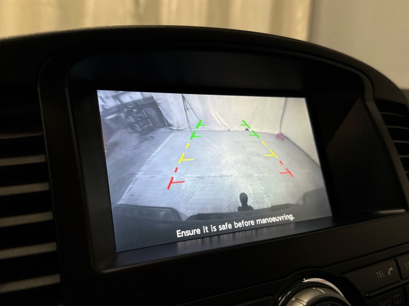 Nissan Navara vaihtoauto