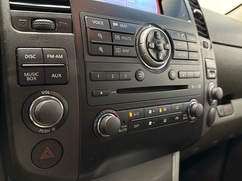 Nissan Navara vaihtoauto