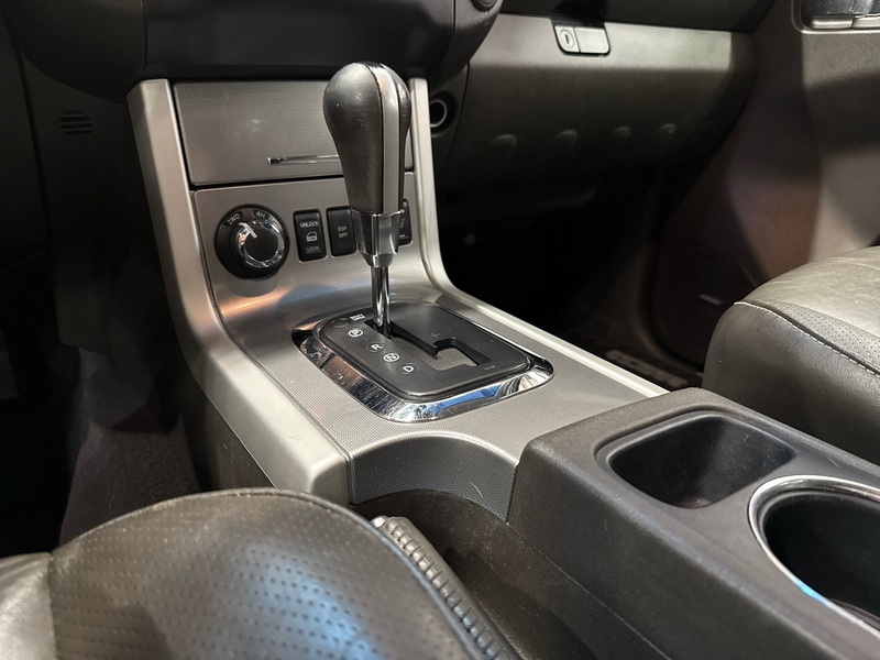 Nissan Navara vaihtoauto