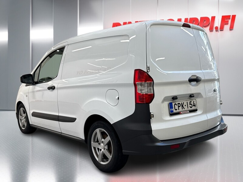 Ford Transit Courier vaihtoauto