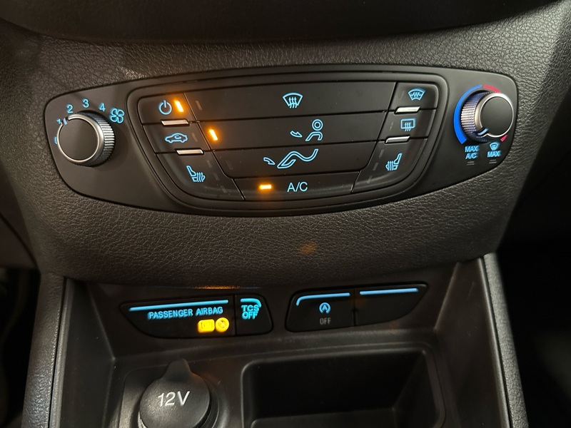 Ford Transit Courier vaihtoauto