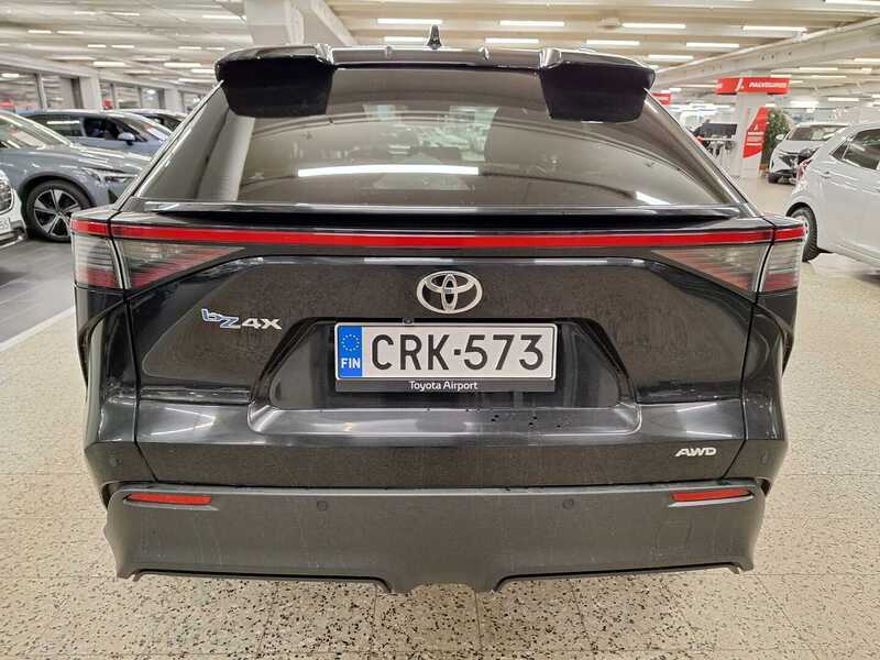 Toyota bZ4X vaihtoauto